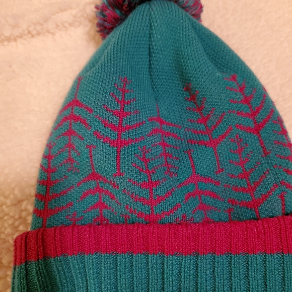 Pategonia teal tobagan. Size All, but runs small. In good condition - Picture 3 of 4